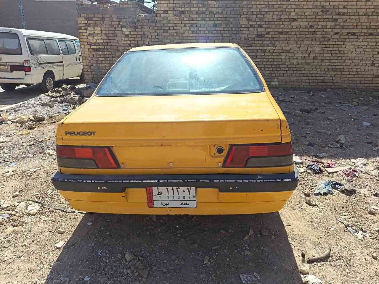 بيجو روى محرك ونجي بيه دخان بس يمشي مابيه شي براكيت معمر جديد دواخل تخم تاير سنويه مانافذه راعي موجود سعر15رقم***********
