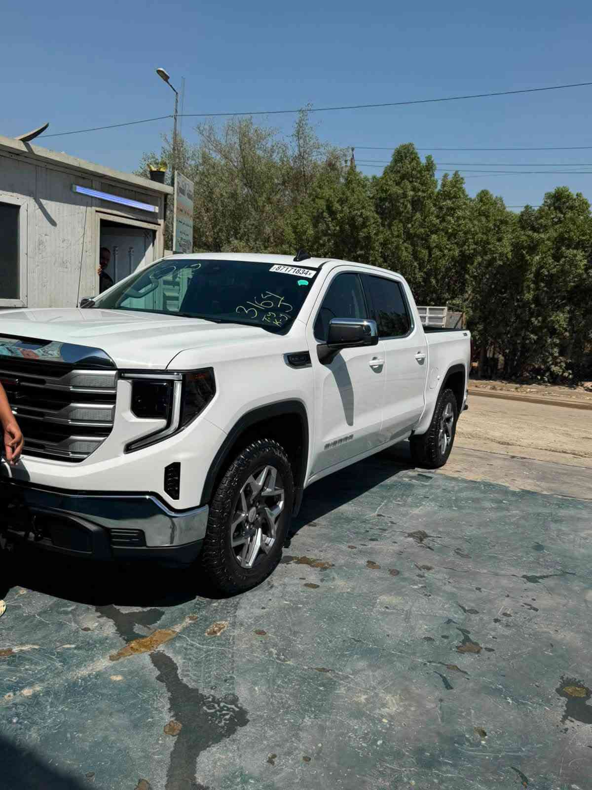 اللبيع موديل ٢٤ مرقمه بسمي رقمه ميز ماشيه ١٦ الف مكانه بغداد  رقم ***********
