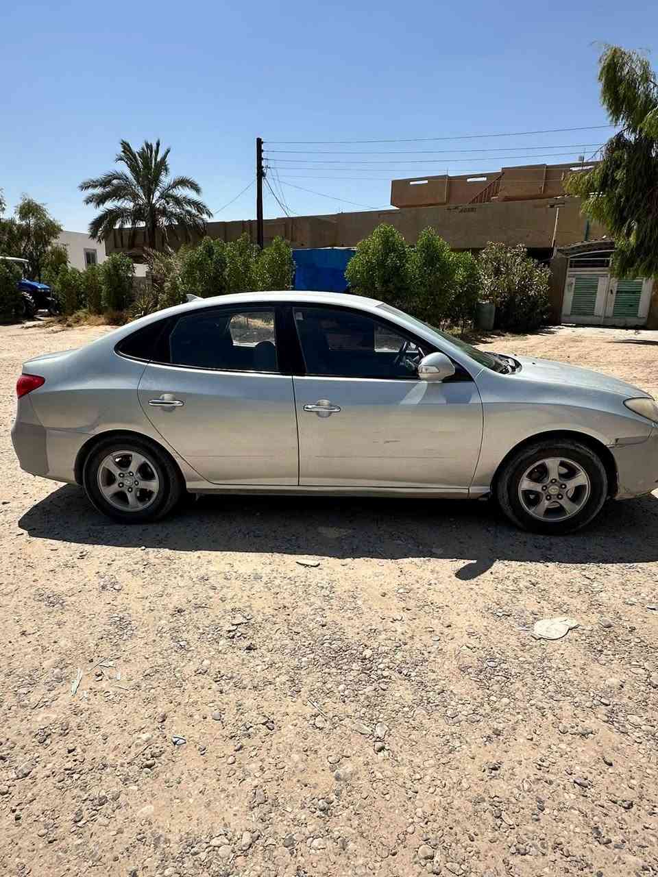 انتي البيع دوات دوات موديل 2010 ليزري سياره كير ومحرك مكفول لا صبغ ولا ضربه سياره تخم تاير تدفئه وتبريد مري شفط تدفئه بل كشانه سعر سياره 42وبيهه مجال *********** مكان سياره صلاح الدين
