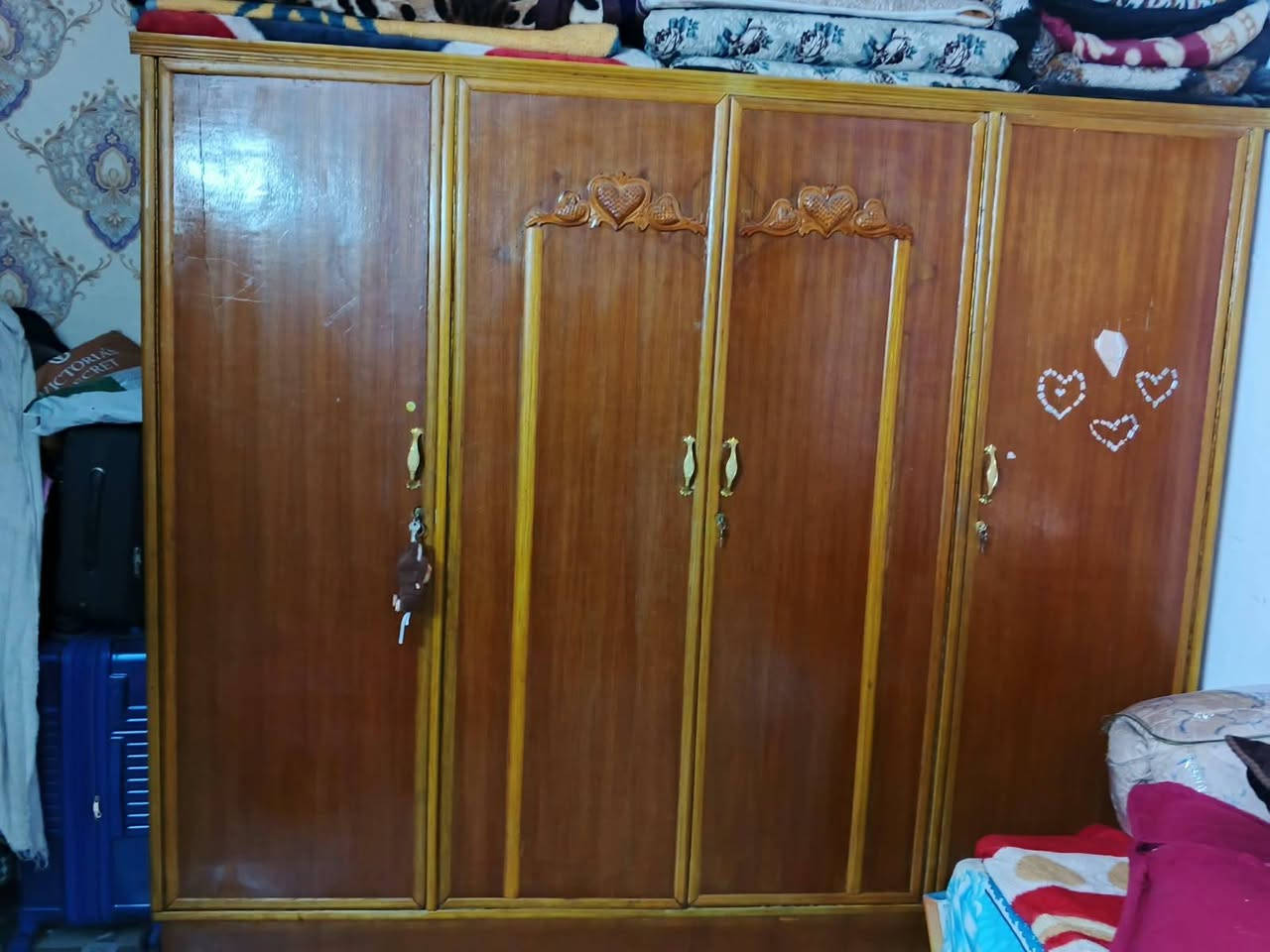 غراض للبيع كل صورة جواها السعر الرقم للأتصال
***********
