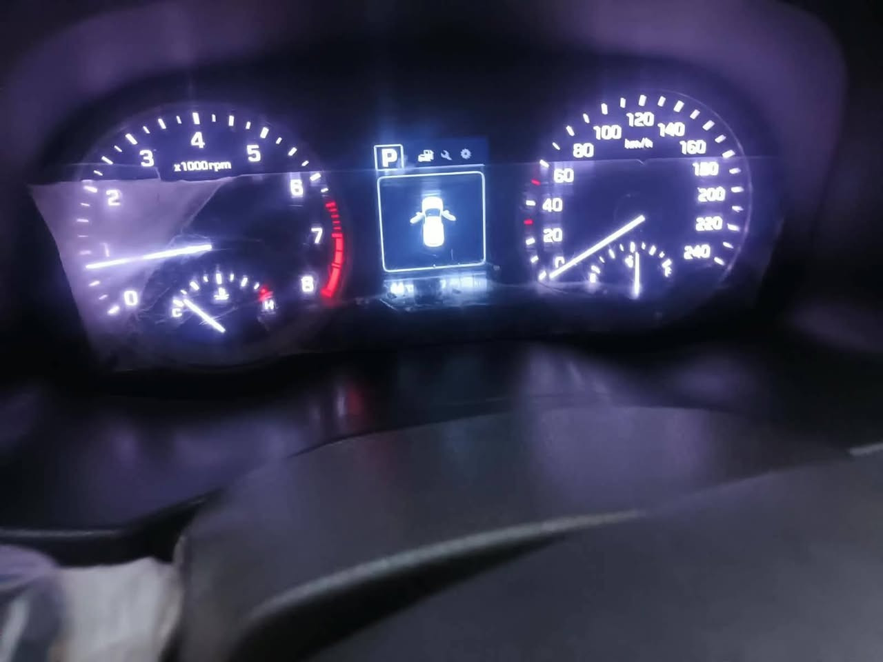 السلام عليكم توسان 18خليجي ماشيه 77الف بيها قطعتين صبغ وبارد سياره نضيفة مال بيت بلاديه سعر 160مكاني الكراده ***********
