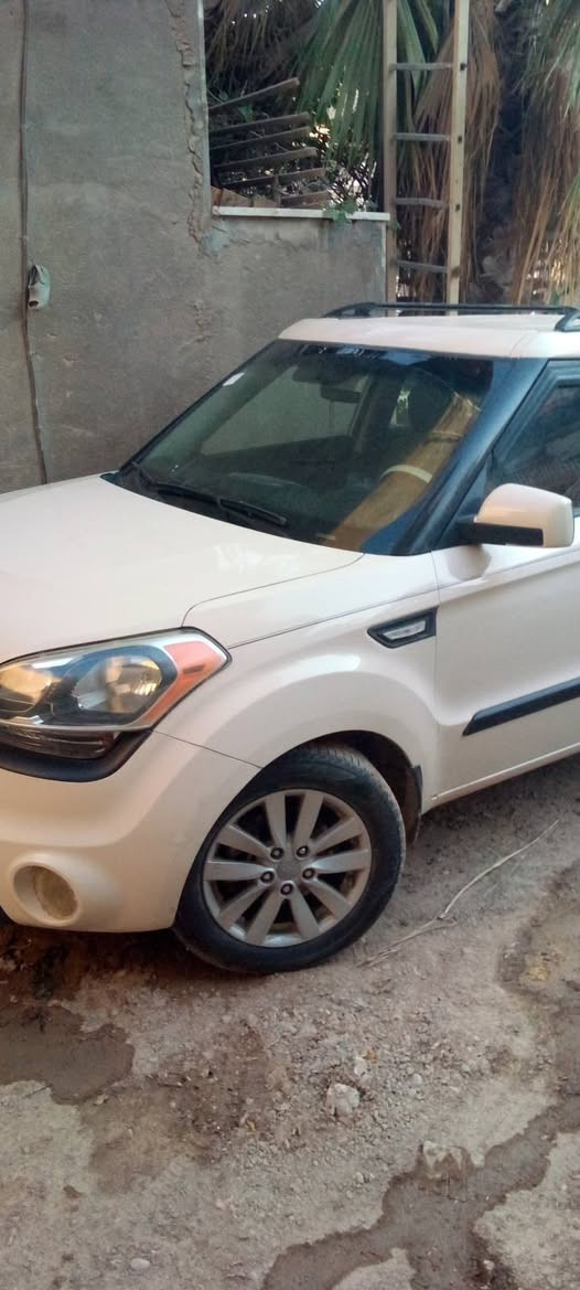 كيه صول البيع موديل 13 وارد امريكي كير عادي رياضي محرك 1600 حادث السيارة جاملغ عكس الساىق اتصل على رقم الهاتف *********** سعر 85 ورقة وبيه مجال الشراي
