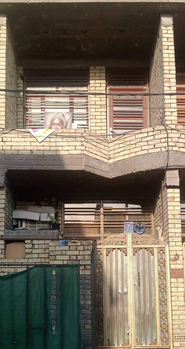 بيت • ٥٢م • قرب سوق شعبي