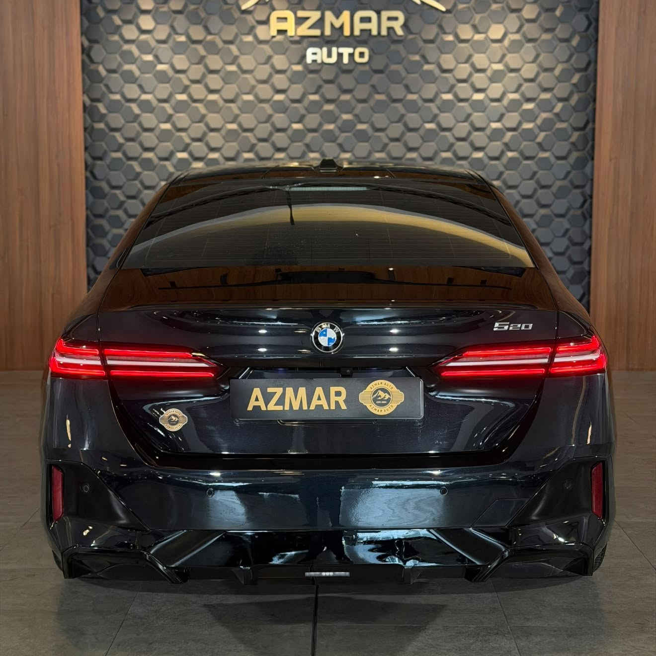 Bmw 520i M pro package خليجي🇩🇪
موديل: 2024 
وارد: خليجي ✅
دواخل :لدات كرستال
نضافة : سياره 100% 
السعر : 420$ ورقة

لوگژري:الفخافه🔱
مواصفات سياره فول 
دواخل احمر لون راقي
بانوراما
٥ بردات
7 مود تغير شاشات
شاشات ديجتل
لدات متنوع الخلفيات
اوتو بارك 
تحكم من الموبايل بلكامل
تحكم عبر التكلم بلكامل 
تنوع القياده ٦ مراحل
حساسات ٣٦٠ درجه
شاشه عربيه بلكامل
شاشة تبريد مركزي خلفي
صندوق كهرباء
رادارات امامي خلفي جوانب
كسنان مساج وخزن وكهرباء
ترحيبbmw
بيها شبر جاملغ خلفي صبغ بدون دواخل

سعر: 420$ ورقة
للاستفسار : ***********
العنوان : السليمانية المعارض الجديدة شركة ازمر اوتو معرض رقم ٣٤
