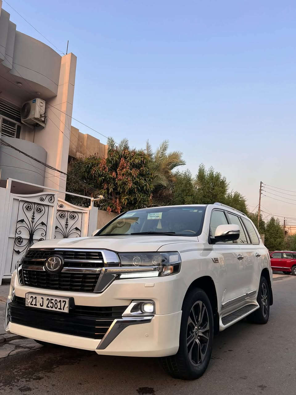 ٢٠١٦ • ٨ سلندر • ٤٦٠٠