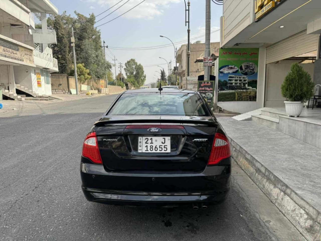 فـــۆرد فــویشن 
٢٠١٢
ڕەنــــگی ڕەش قەتران 
تـــەنــها بــۆنیدی بـــۆیاخە 
بـــێ ناو   بــێ ئــێرباگ 
دینار مەسروفی نیە 
سەیارەکە ماڵی دۆستە 
جایزە
شووین سلێمانی 
*********** السليمانية, العراق
