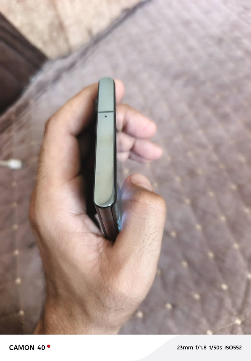 اس ٢٢ الترا ذاكره ٢٥٦ رام ١٢ دبل خط الجهاز كله عربي فقط للاعدادات انكليزي مبدل ضهر اصلي فقط بيع او مراوس السعر ٥٠٠
***********
