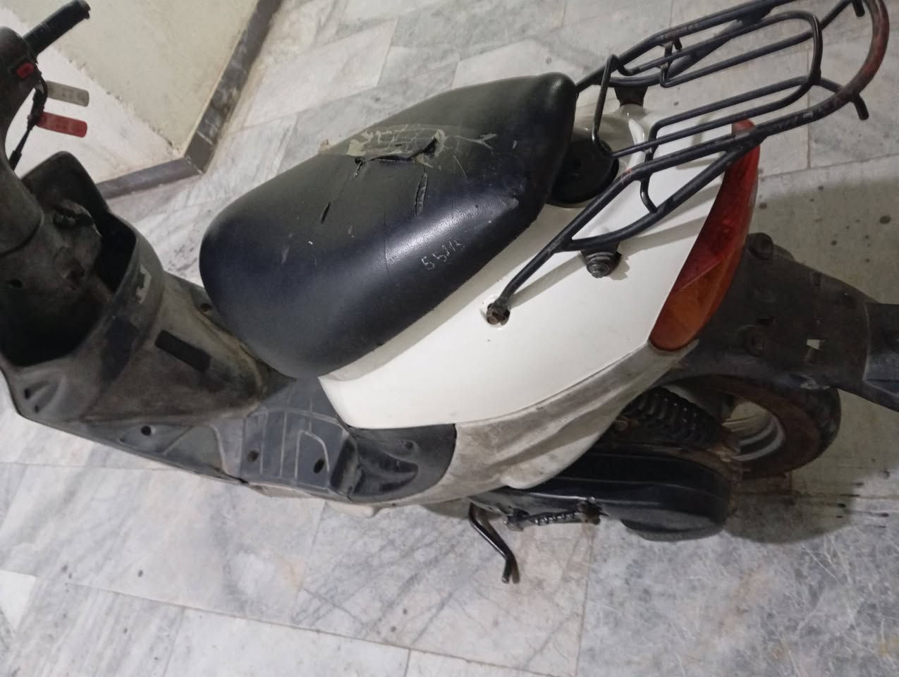 سلام عليكم دراجه بيجي للبيع دراجه نضيفه وحلوه كهربائيات شغاله من الطول للطول سلف هندر كله شغال السعر 225وبيهه مجال مكاني ناصريه مركز رقمي للتواصل ***********
