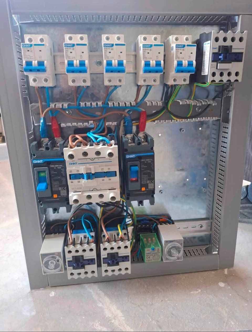 🔌 🛠كهربائي وسباك متنقل  🚰💡
نحن بالخدمة 24 ساعة ⏰

✔️ تأسيس وتمديد كهرباء كامل

✔️ صيانة الأعطال الكهربائية

✔️ تركيب إنارة وثريات وسبوت لايت

✔️ تصليح قواطع ولوحات كهربائية

✔️ سحب أسلاك وتنظيم الأحمال

✔️ أعمال الطوارئ (انقطاع – تماس – ضعف كهرباء)

✔️ربط وتنصيب مقاسل 

✔️تصليح كافه انواع الخلاطات وتبديل خراطيم التصريف

(يعني نشتقل اي شي عندك يحتاج تصليح او تبديل)

🚗 خدمة متنقلة – نوصلك أينما كنت في الشرقاط وضواحيها

📞 للحجز والاستفسار:

***********  

💰 أسعار مناسبة + شغل مضمون بإذن الله
