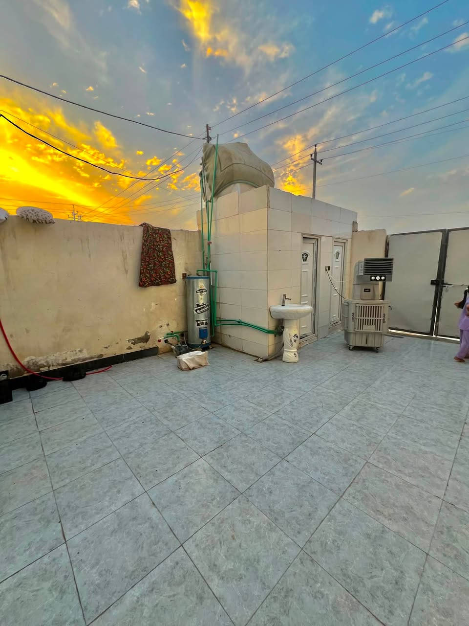 الناصرية • ٢٥٠م • ٣ غرف