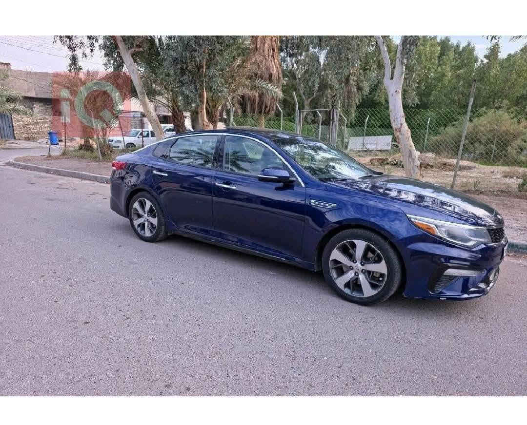 السلام عليكم ورحمة الله وبركاته 
اوبتيما 2019 S وارد امريكي
محرك GDI 2400 
مواصفات 
بنوراما طكتين 
كشنات جلد
رادارات 360 
كامره خلفيه 
شاشه اندرويد اوتو ابل كار بلي
نقطه عمياء 
بصمه دخول تشغيل 
جنطه ذكيه 
تبريد مناخ منفصل 
حادث باب السايق و الورا
العنوان بغداد العبيدي
*********** بلاد رز, ديالى
