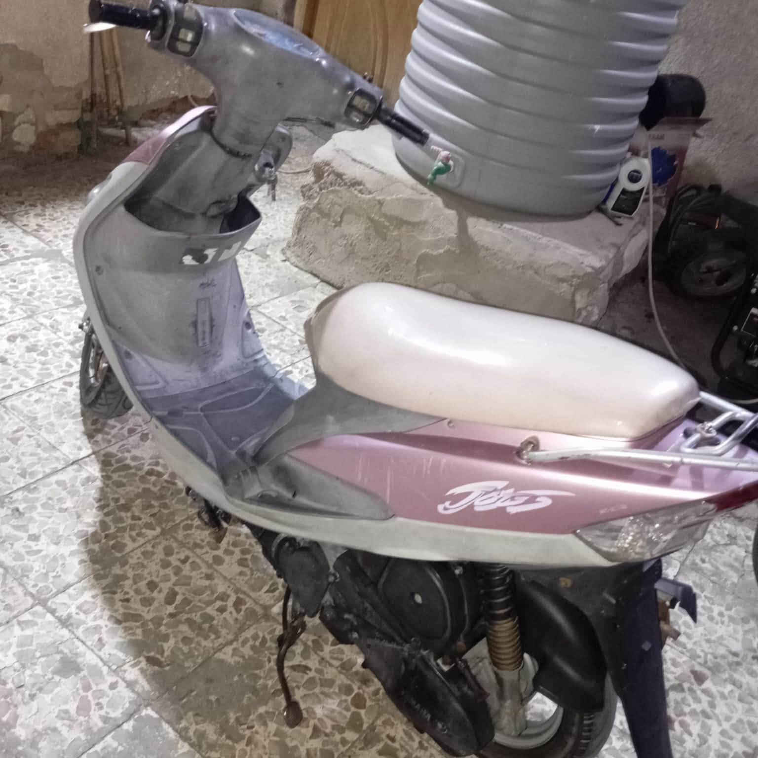 ماكس قجمه مكفوله من كلشي لامفتوحه ولا  مدعومه كفاله عامه
مكلف بلنشر السعر ٩٠٠ وبيهه مجال الشراي
***********
