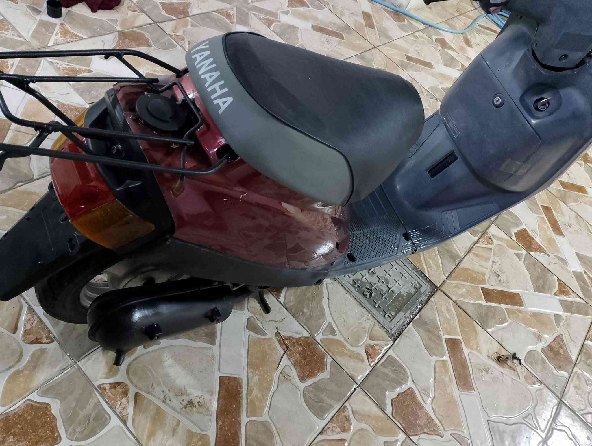 السلام عليكم، هذه الدراجة للبيع
النوع: ياماها (Yamaha))

المحرك: ما مفتوح وبدون أي مشاك

الكهربائيات: كلها شغالة ونظيفة

المكابح (البريك): يقف بمكانه، بدون أي عيب 

الفطر (الشرائح/الكفرات): ما مكسور بلادی

وجاهز بلاديالإطارات (التواير): جديدة

***********

تعال خاص و بعدین نتفاهم
