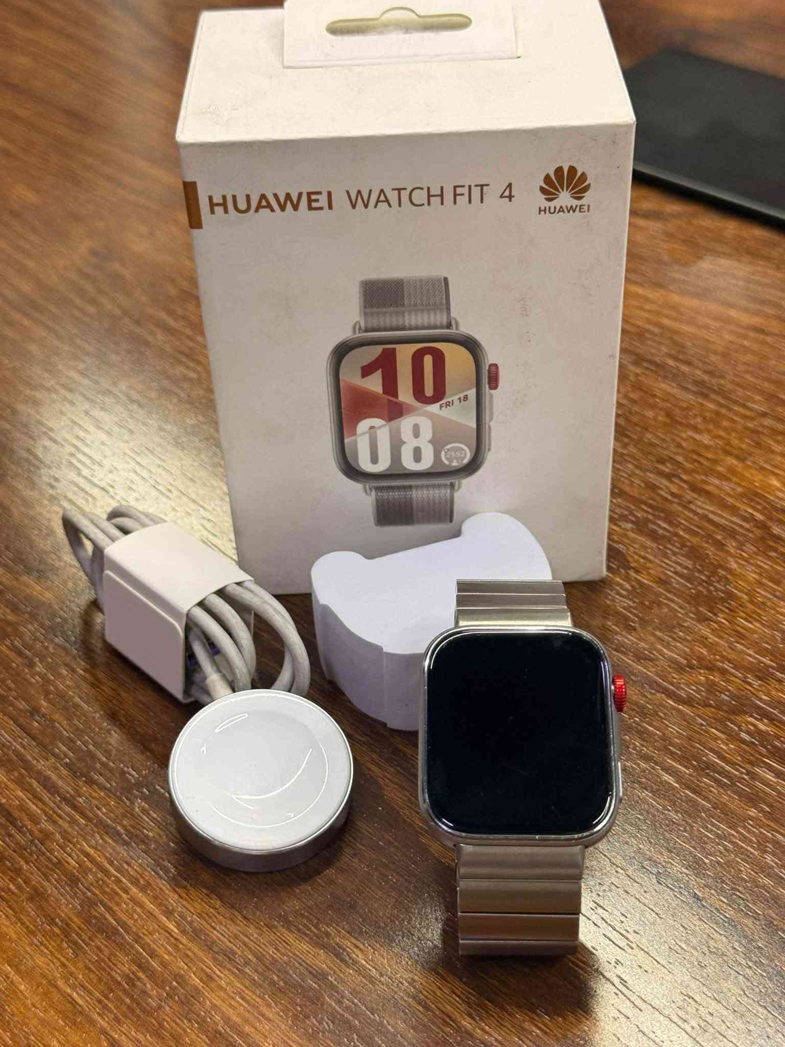 ساعه هواوي watch fit 4
نضافه 90‎%‎ شاشه نضيفه زلوغ بسيطه بيها موضحه بلصوره 
سعرها 125 مكاني بغداد العبيدي ومتوفر توصيل لكل المحافظات للتواصل خاص او واتساب ***********
