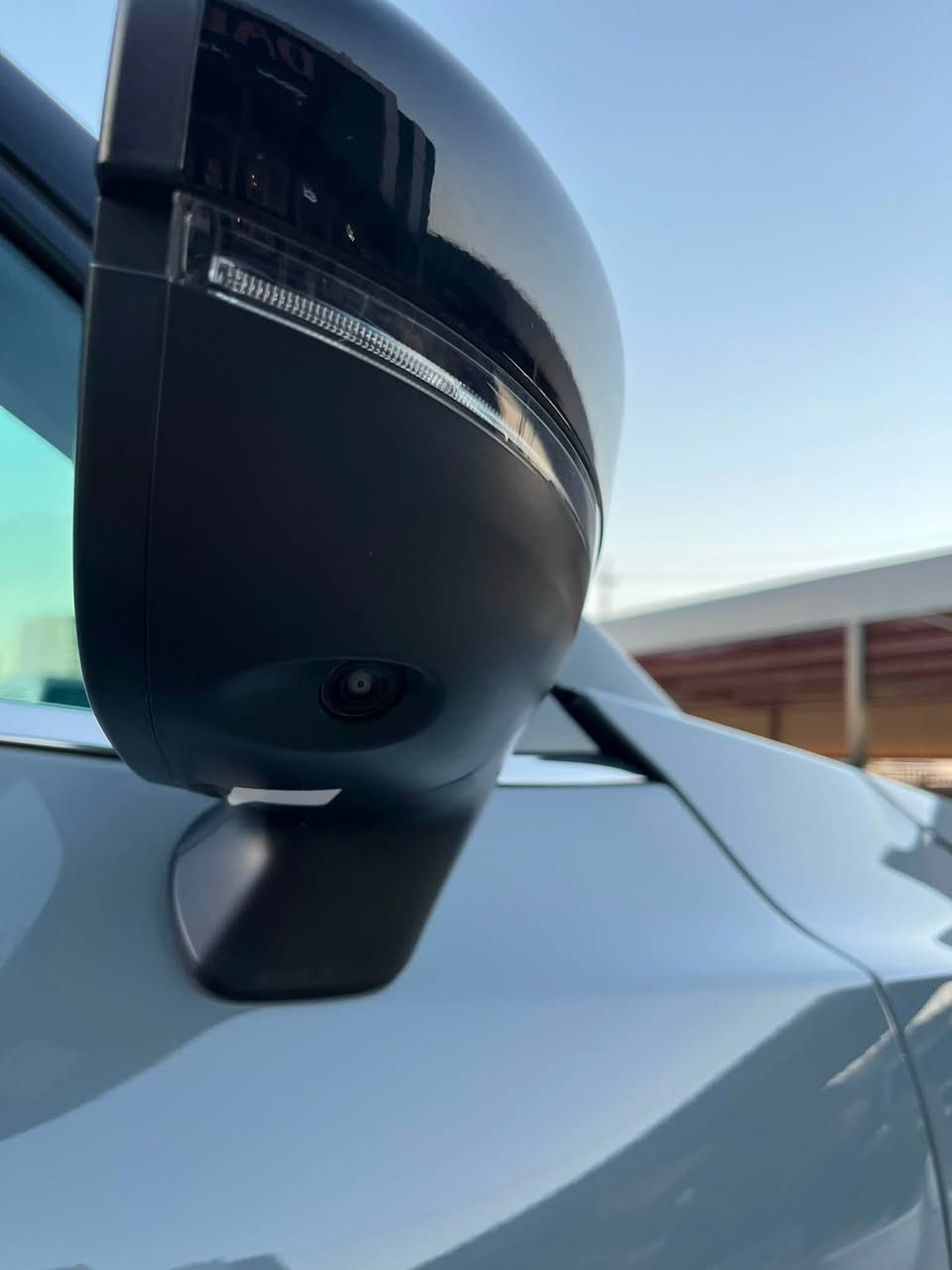 سلام عليكم
Nissan Pathfinder SL 4WD 
2024 
حادث بس دعامي أمامي 
راديتر بلادي مو بدل 
فقط مكانين تعديل بيها 
بدون صبغ و بدون بدل قطع 
مواصفات 
رادار أمامي و خلفي 
حساس خلفي 
٥ كاميرا ٣٦٠ درجة 
شاشة كبير 
كشن كهربائي و تدفئة 
تبريد مركزي باب بردة 
٧ راكب
٧٣ الف ماشي 
كير محرك كهربائي كل بشرط فحس 
بدون نقص 
سيارة رقم كاتي 
سعر ٢٤٧ ورقة 
مكان سليمانية 
***********

نص مكتوب في الصور:
- ***********