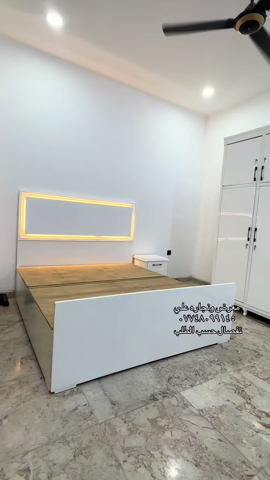 العنوان بغداد حي اور بين جامع الفردوس وتقاطع الكياره توصيل لكل المحافظات متوفر نشتغل حسب الطلب ولرغبه #بغداد_العراق #الديوانيه_عفك_شارع_المواكب_ياحسين #الكرخ_والرصافه #مدينةالصدر #البلديات_شارع_30 

نص مكتوب في الصور:
- معرض ونجاره علي
- ***********
- تفصال حسب الطلب