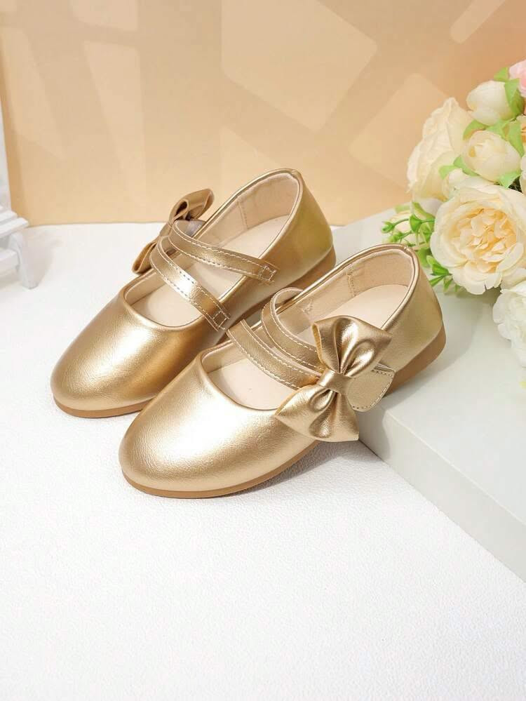 حذاء قياس 24
السعر 5
