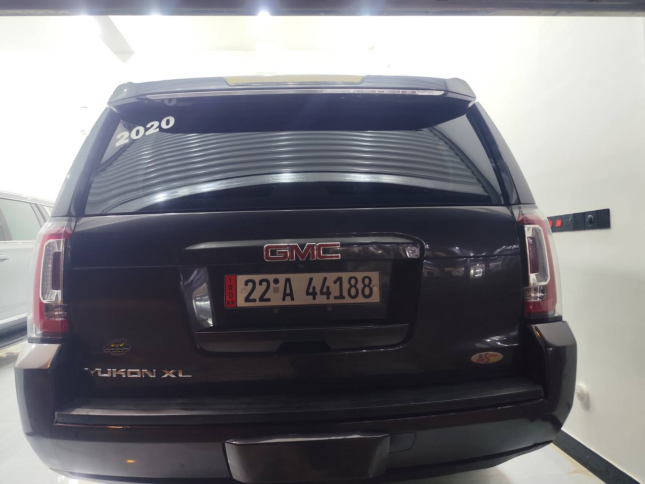 السلام عليكم جميعاً 
يوكن GMC طويل اجره ٢٠١٧ أربيل خليجي رقم الجديد باسمي سنويه للحد ٢٠٣٠ مصفره هيئة وغرامات 
سياره جاهزه من كلشي تخم تاير حداده جديده باتري جديد جامه جديد منظومة بانزين جديده منظومة لايت زنون مكينه كير مضمونه سياره جاهزه على آخر حبابه خطها بغداد نجف بيها صبغ صفحه  اثر ضرر في البابين وتم تبديل اصلي مكفوله تكم وداخل وجاملغ امامي سعر السياره ٢٤٠ وبيها مجال حق جيه بدون مرواس للبيع فقط.....  وبيع نقدا..... مكان السيارة البصره قضاء المدينة .. والله يرزقك الجميع ... الاستفسار 
هاتف. ***********
