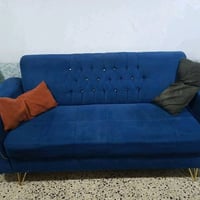 تخم 8 مقاعد نضيف أي ضرر مابيه معا كوشات عدد 6 السعر 200  سبب البيع تحو...