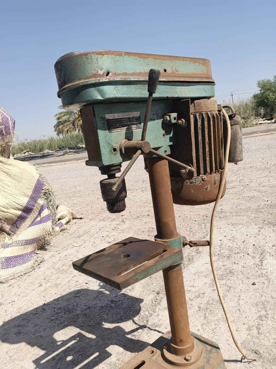 عندي مكينه الحيم بلغاريه مع
مع كتر ريشان مع درين ثابت شرط 
شغل مكاني كوت للاستفسار الاتصال على الرقم ***********
***********@
