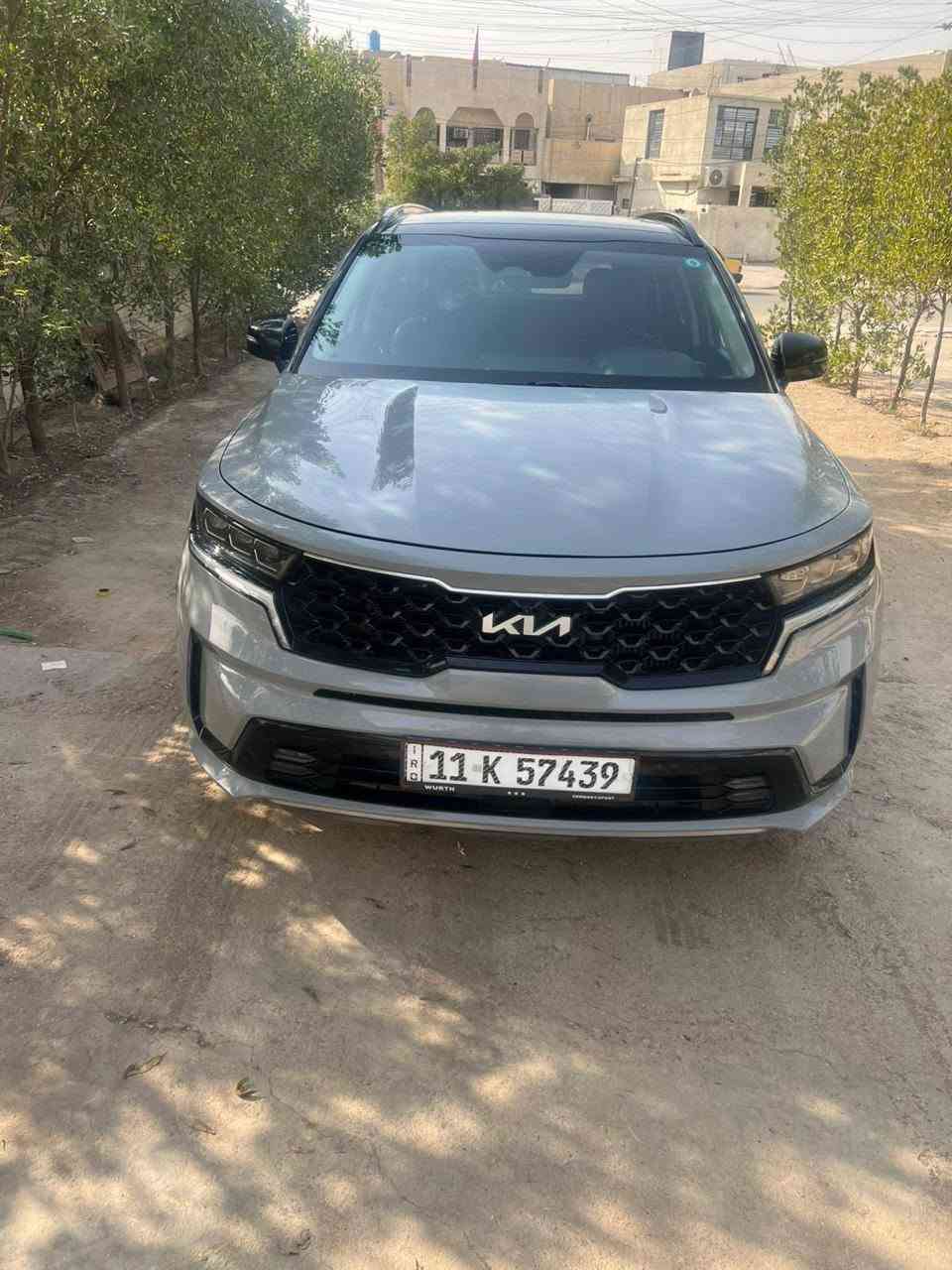 كيا سورنتو موديل 23رقم بغداد
ماشية 35
فول مواصفات 
كشنات سياحي وجلد 
بانوراما
شاشة كبيرة
كامرة 
فول تحكمات
بيها تبديل جاملغ امامي وبنيد 
بدون اي نقص 
الصور والسونر مرفقات 
ه‍/***********
السعر/188$
