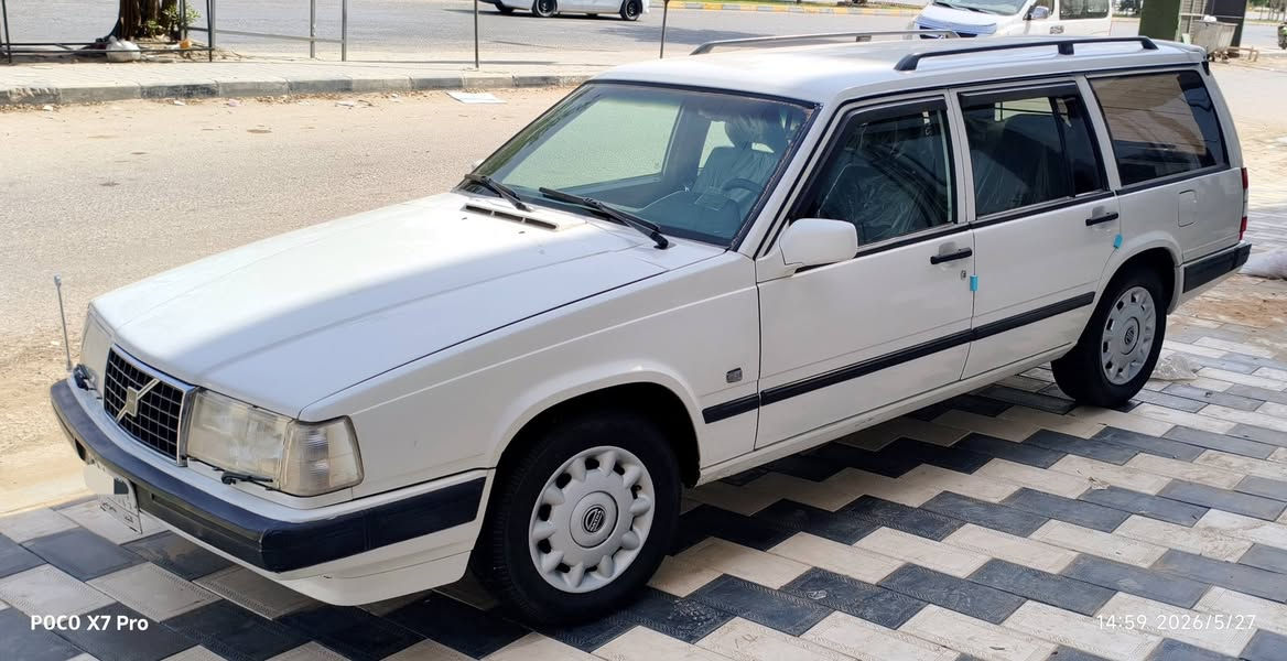 ڤالفو 940 استيشن موديل 1996بلاديه تيربو رقم نجف بسمي مكفوله من الضربه شواصي اخياس كصه كير مكينه 
كهربائيات تبريد كله شغال الي يدور نظيف هذا مكاني نجف ***********

نص مكتوب في الصور:
- POCO X7 Pro 18:36 2026/5/26
- POCO X7 Pro 14:59 2026/5/27