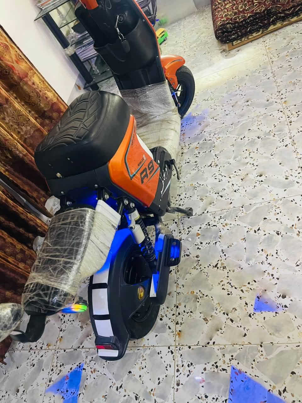 R9 • موديل ٢٥ • ٤ بطاريات
