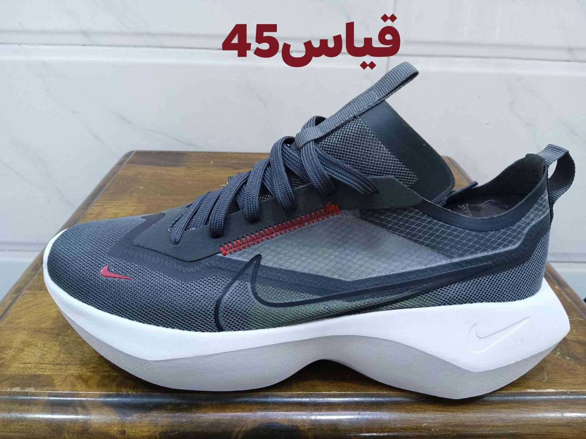 السلام عليكم احذيه باله العلوان الشعب نهايه شارع الصحه يوجدتوصيل كافه محافظات العراق***********

نص مكتوب في الصور:
- قياس 44
- قياس 42
- قياس 45
- قياس42 ونص
- قياس44 ونص
- جلد طبيعي دوكرز قياس 43
- مقاس 44
