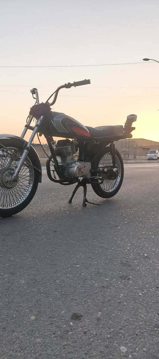 سلام عليكم عندي هاي الدراجه نامه برو موديل 19 لا صرف لا بخار دراجه انطيك محرك شرط سعرها 325 وبيها مجال 
حك الجيه مكاني كركوك موشراي لا تعبني وصير لوتي 
الرقم ***********
