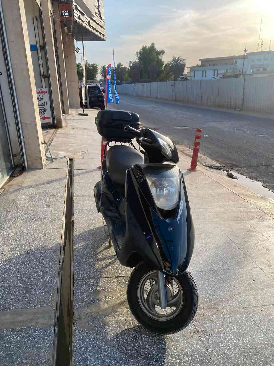 دراجه بريز ماعده الجنطه للبيع لو مراوس بقفاز وانطي فرق عادي ***********
