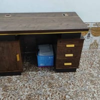 سنغافورة • ديكور مكتب