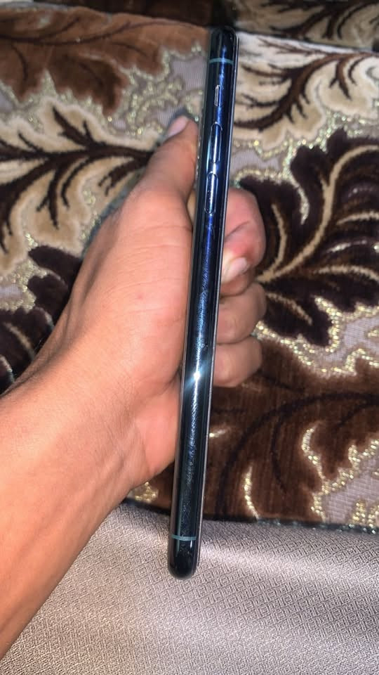 ايفون ١١برو ماكس ذاكره 256 مبدل بطاريه 94 الجهاز نظيف
 
  3ااسعر350وبي مجال مكاني الأيسر 

الرقم***********.
