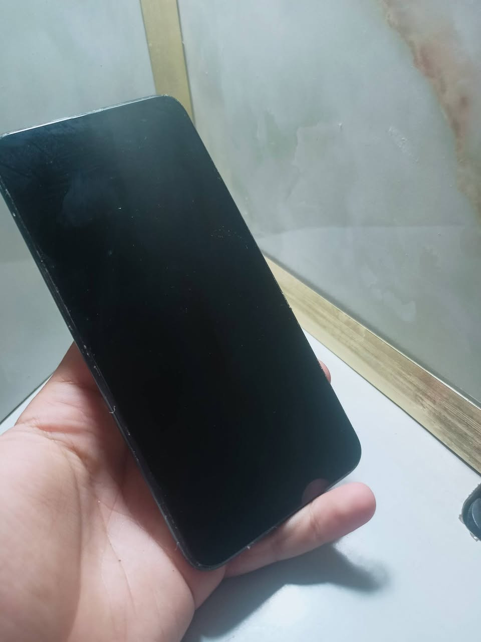 Y9 برايم 
عشواءيه 4 
ذاكره 128
سعر 80  
للطلب واتساب رقم ***********
يتوفر توصيل جميع المحافظات العراق

