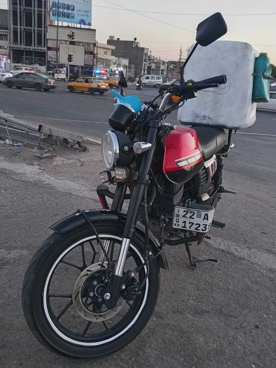 مكلف بلنشر

السلام عليكم دايوان لايتي رقم أربيل  مديل 2025 شهر 12يوم 27 دراجه خير من الله مكينه مكفوله ماشيه 30الف وقابل للزياده الدراجه نقصه ستان صفح وبلوجكتر ولسيبايه ملحومه وستيرن بي عواج سعره 2350 وبيه مجال قليل ***********
