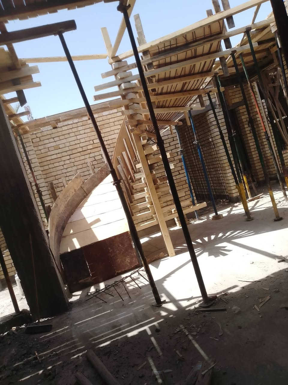 خلفه بناء ونجار قالب اسكن في بغداد البياع شرط استلام مهندس كادر كامل سرعه بالعمل والتوفيق للجميع خبره من سنه 2001نشتغل.كرسته.اوعمل.فقط.***********
