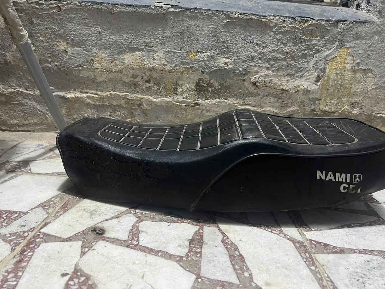 سلام عليكم غراض لبيع سعر 65وبيهن مجال مكان محموديه رقم *********** بس واساب

