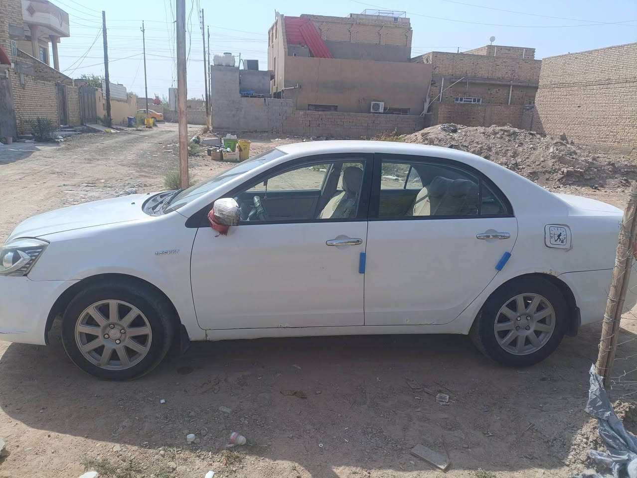 جيلي موديل 13سياره مكفولة من ضربه من تبديل بيها مكينه كير مكفول رقم بغداد انكليزي باسمي مكاني الديوانية للاستفسار ***********
