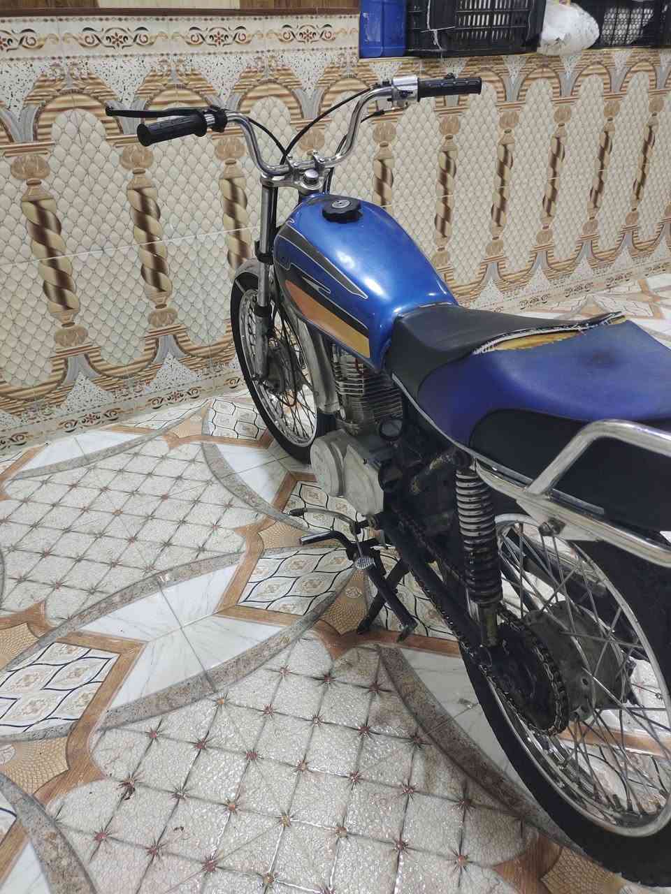 دراجه نامه3احرف موديل 19اي عيب مالي فقط بي صوت فيلس اي عيب مابيها سعره 275وبي مجال جماعت ال200لا تعلق  رقمي ***********
