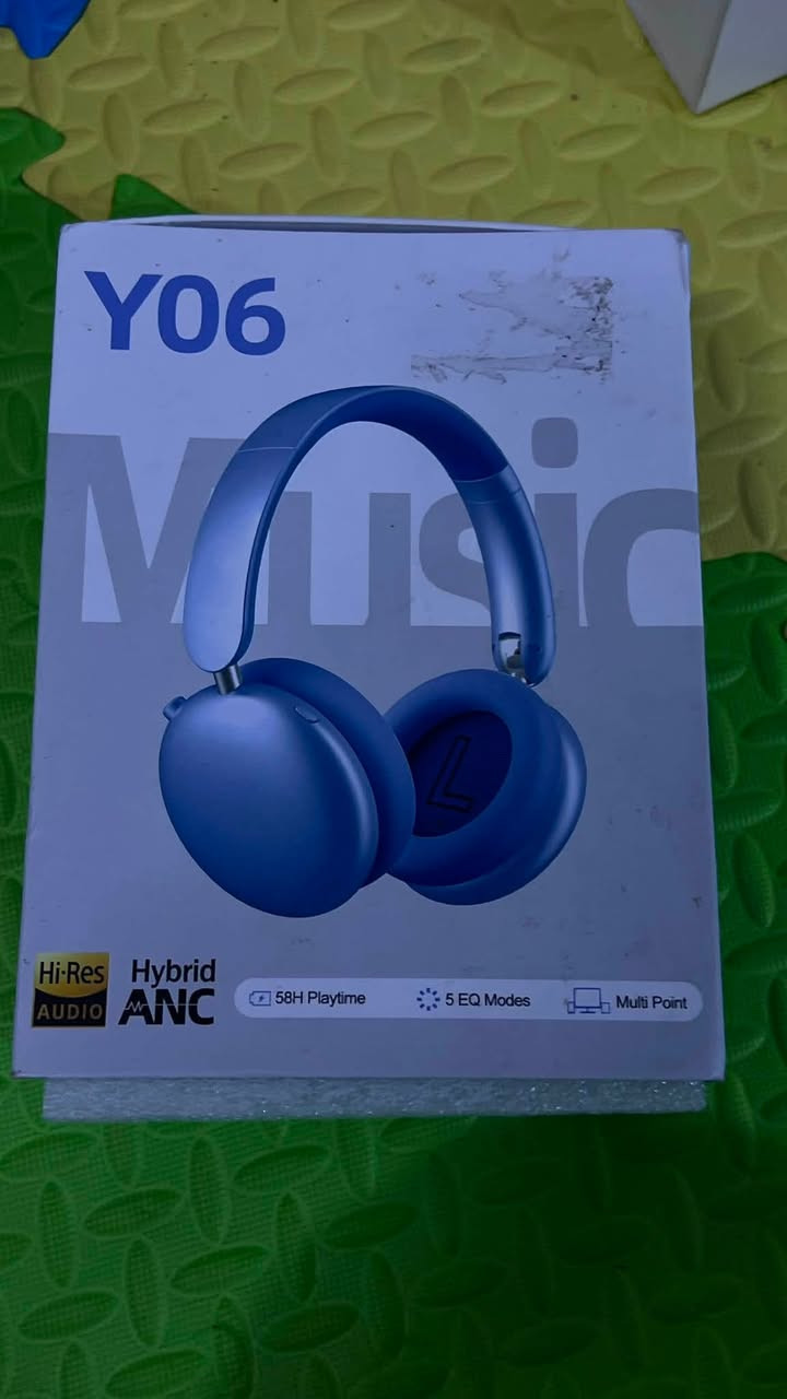 ١_  ( سينهايزر ) ٢_ ( Y06 ) ٣_ ( SONY )

السعر الكلي ( ٩٥ الف واصل ) 
***********
