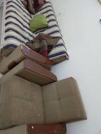 ٤ قنفات • كبيرة تتحول سرير • حي الجوادين
