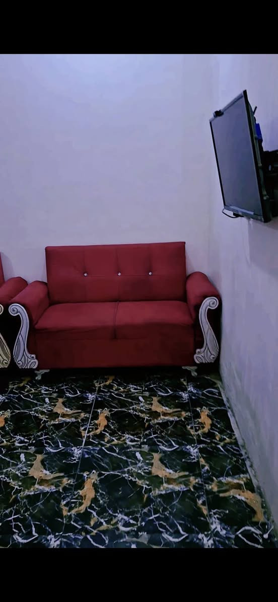 ٧ مقاعد • نضيف • مجال بسيط