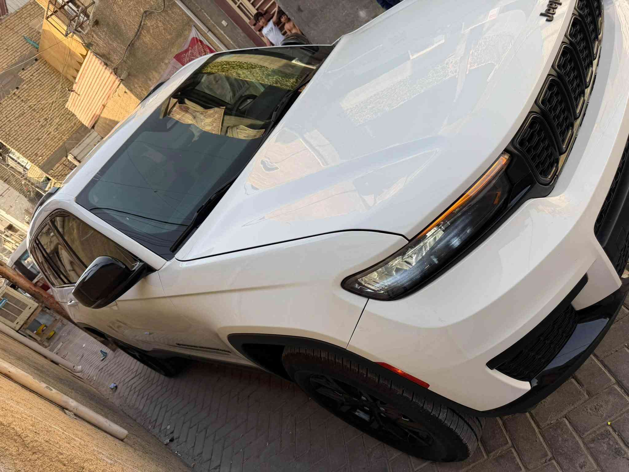 سلام وعليكم جيب وارد امريكي 2024 شهداء وكاله  مواصفات بلاك توب فول ماعد الفتحة 7 راكب جنطه كهربائية رادرات خلفي امامي وجانبية حساس خلفي امامي اشاير بل مري شفتات سيرن بجم كبس لايت زنون اصلي 3 قطع تبريد كشنات جلد وتدفه تبريد وبعد مواصفات صبغ بس قبق جنطة وباقي مكفول كفاله عامه محرك 6 سلندر كير محرك مكفول مكانه بغداد السعر 235 ورقه اعتذر عن المراوس ***********
