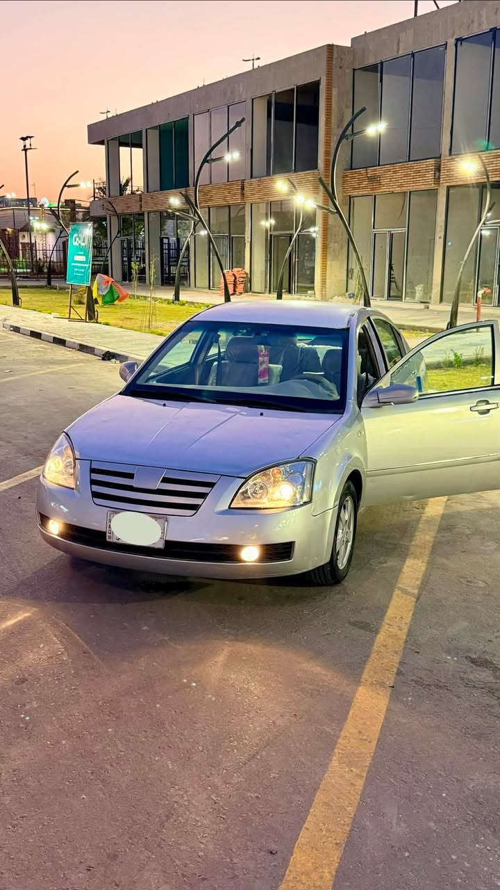 شيري ٢٠١٢
هزة جديدة ومعاملة باسمي جاي اداورها وصار عدي ظرف عرضتها للبيع
ماشية ٨٠ الف حقيقي سيارة متروكة مامستخدميها هواي بدون اي نقص تراي ناعم وجديد
مكينة وكير جدد مكفولات 
تبريد ثلج وحدادية جديدة 
حساس خلفي شغال وتبريد خلفي وتحكم ستيرن وكهربائيات كلها كاملة
بيها صبغ خياس بدون فقط ضربة بدون حادث 
وسعر ٤٨ 
***********

