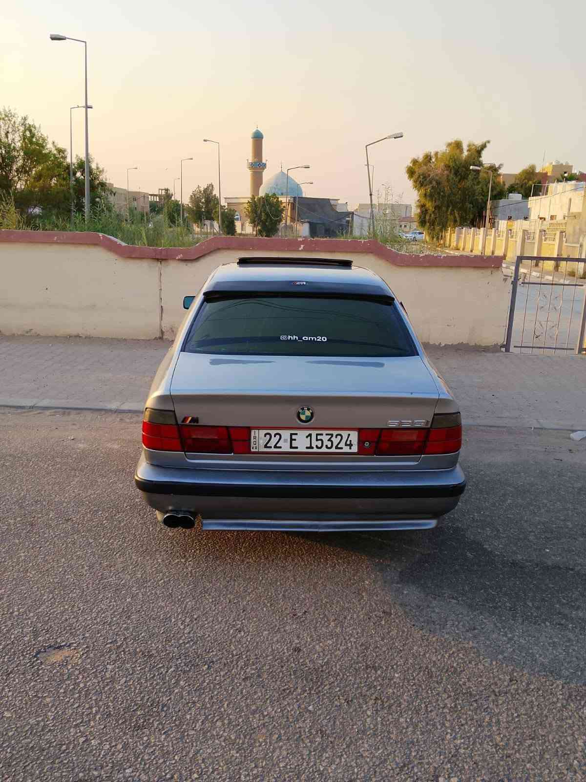 *********** سعرها 65$ سياره بي ام  حجم 525 موديل 1993 اصل رقم أربيل دولي مداور مباشر سياره جاهزه مكينه وكير بلادي فانوس جدد حداديه امامي وخلفي وتخم تاير ويل كب رياضي M جدد ترايش M كهربائيات فول شغاله جام كهربائي كشنات جلد بلادي جدد تبريد ثلج تدفئه كلشي بيها شغال كلش ناعمه ونشطه وترايه وين مايعجبك سياره كلش حلوه مصبوغه عام فتحه سقف شغاله مكاني النجف الإشراف سعره 65$وبيها مجال قليل الشراي يتصل ***********
