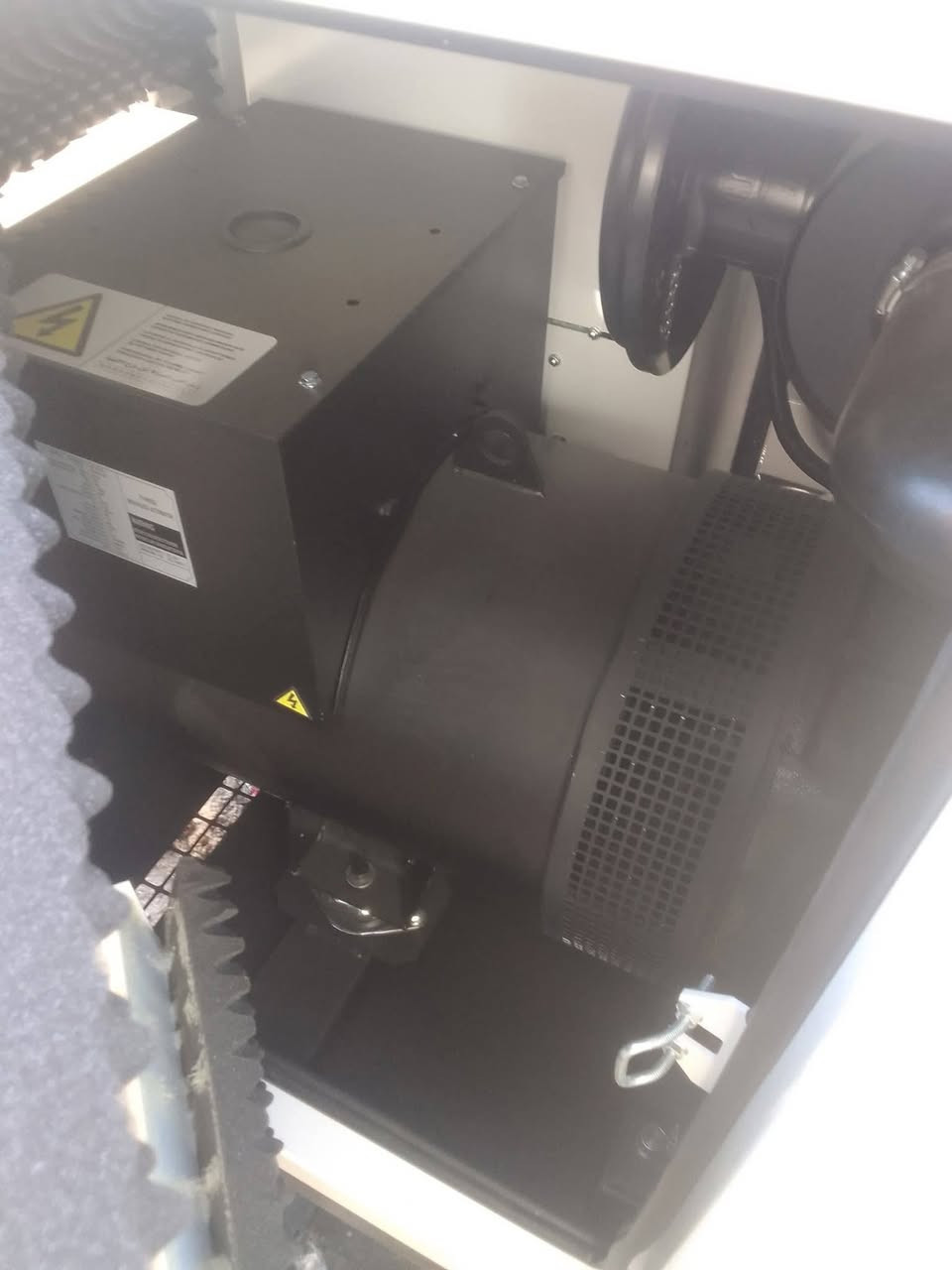 مولد⚡ قدرة 62,5KVA كاتم 🇯🇵(السعر 🔥)
#تفاصيل المولد 
1 حجم المحرك 4 بستم 
2 رأس التوليد ستام فورد نحاس 100/100
3 مع جهاز ATS تشغيل واطفاء ذاتي 
4 سوبر جارج 
5 مع شاحن بطارية 🔋
6 تبريد ماء راديتر 4 سراوات حجم كبير 
7 شاشة نضام حماية متكامل 
8 #ضمان 1 سنة أو 1000 ساعة عمل 
المحرك + رأس التوليد / ضمان استبدال وليس صيانة 

#هداية الشركة🎁 
نقل + خزان خارجي 500 لتر / داخل بغداد 🚚
نقل جميع المحافضات ( نصف السعر ) الباقي علينة 👉

#تجهيز فوري 🕛

#للأستفسار والحجز 
*********** واتساب 📞
*********** واتساب 

#العنوان الكرادة ساحة 52 مقابل مسبح الأرثو ذوكس 

الأحجام المتوفرة 
25 kva⚡
30 kva⚡
37 kva⚡
62 kva⚡
80 kva⚡
100 kva⚡
125 kva⚡
187 kva⚡
250 kva⚡
375 kva⚡
500 kva⚡
625 kva⚡
 تتوفر جميع أنواع المولدات
1 بيركنز انكليزي 

2 كمنز أمريكي 

3 ريكاردو 

4 وي فإن
