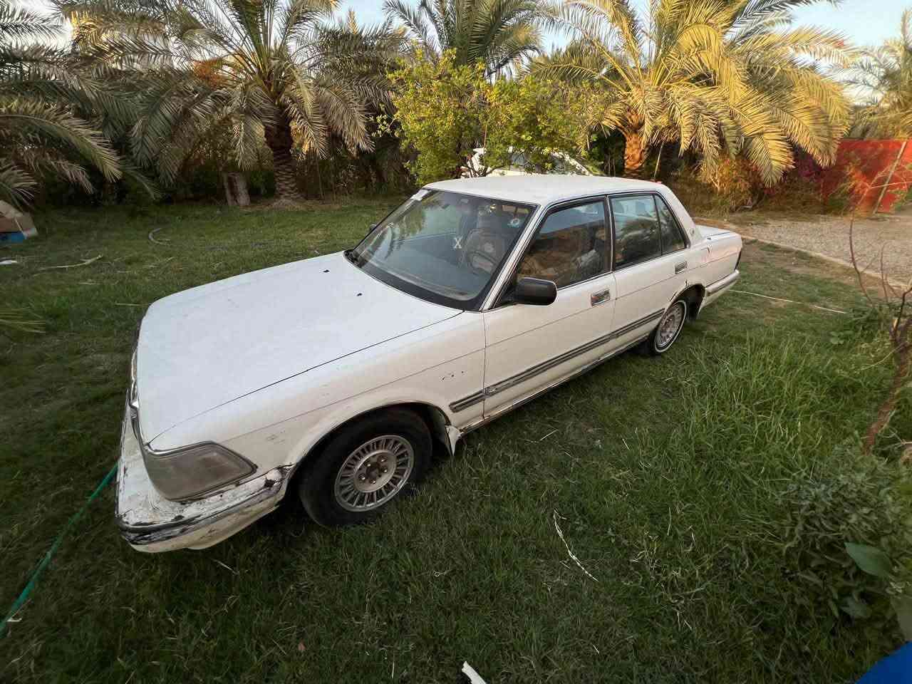 السلام عليكم
سيدان موديل 90  رقم بغداد دولي الجديد 

السياره اصوليه سعرها 35 ورقه وبيها مجال بسيط

العنوان البصرة قضاء الهوير 

التواصل ***********
