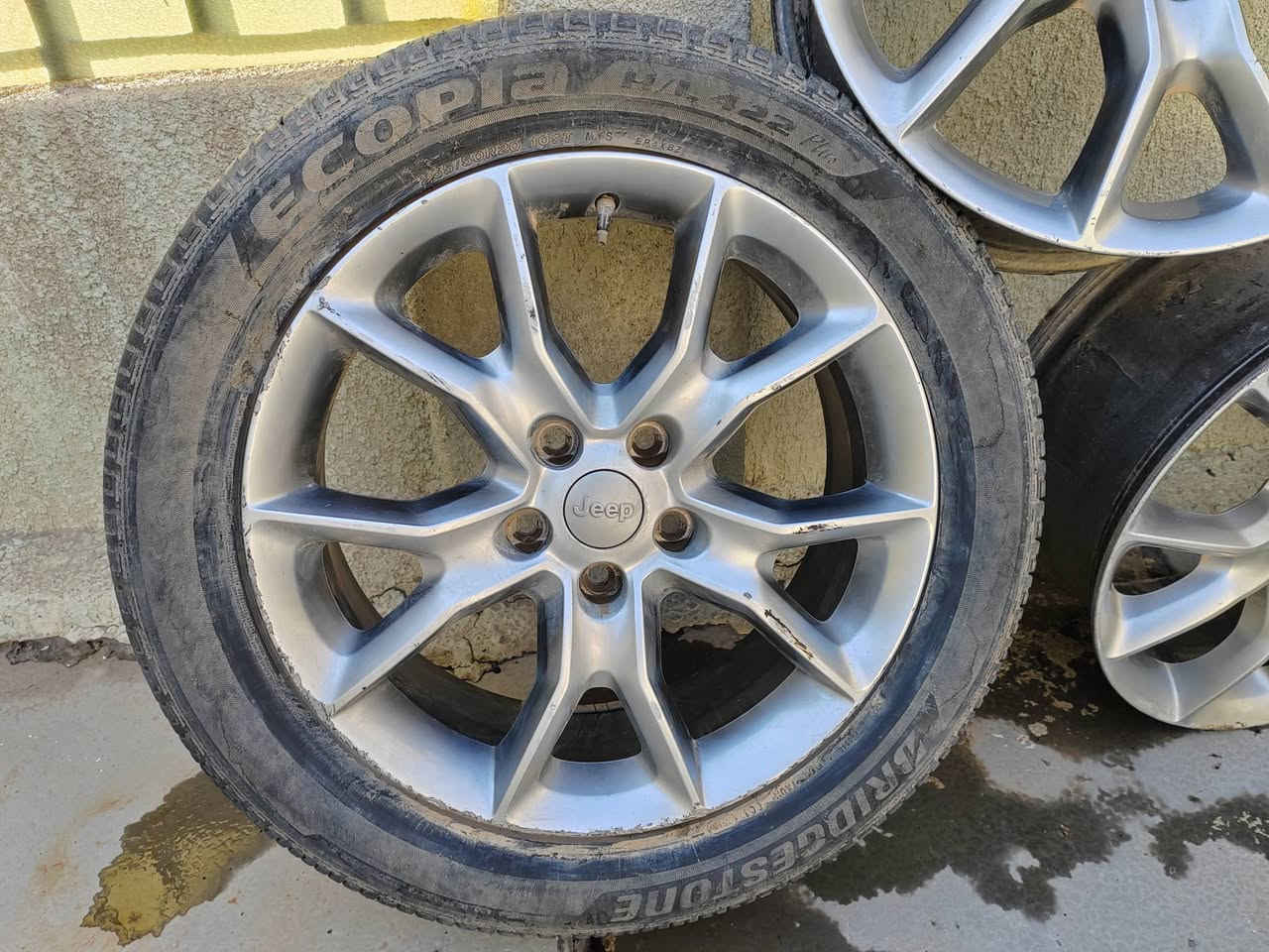 للأتصال ***********
ويل كب Jeep اصلي شركه حجم 20 مستخدم نظيف للبيع
العنوان بغداد حي الإعلام قرب تقاطع درويش
السعر 300 الف
