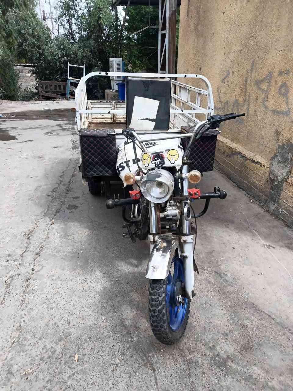 ستوتة ام الطير موديل 2021/12طالعة لشارع محرك كفالة ستوتة نظيفة خير من اللة كشرها جديد شاصيها مكفول من لحيم اوراق اصولي سعر مليون وربع ديالى بلدروز ***********0
