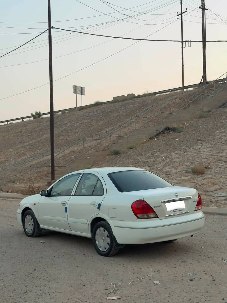 نسيان صني موديل 2008 ياباني السياره جاهزه تخم داير جديدحداديه جيده السياره بيه قطعه واحده صبغ مكان السياره صلاح الدين بلد رقم الهاتف *********** السياره معروضه 90 وبيه مجال

