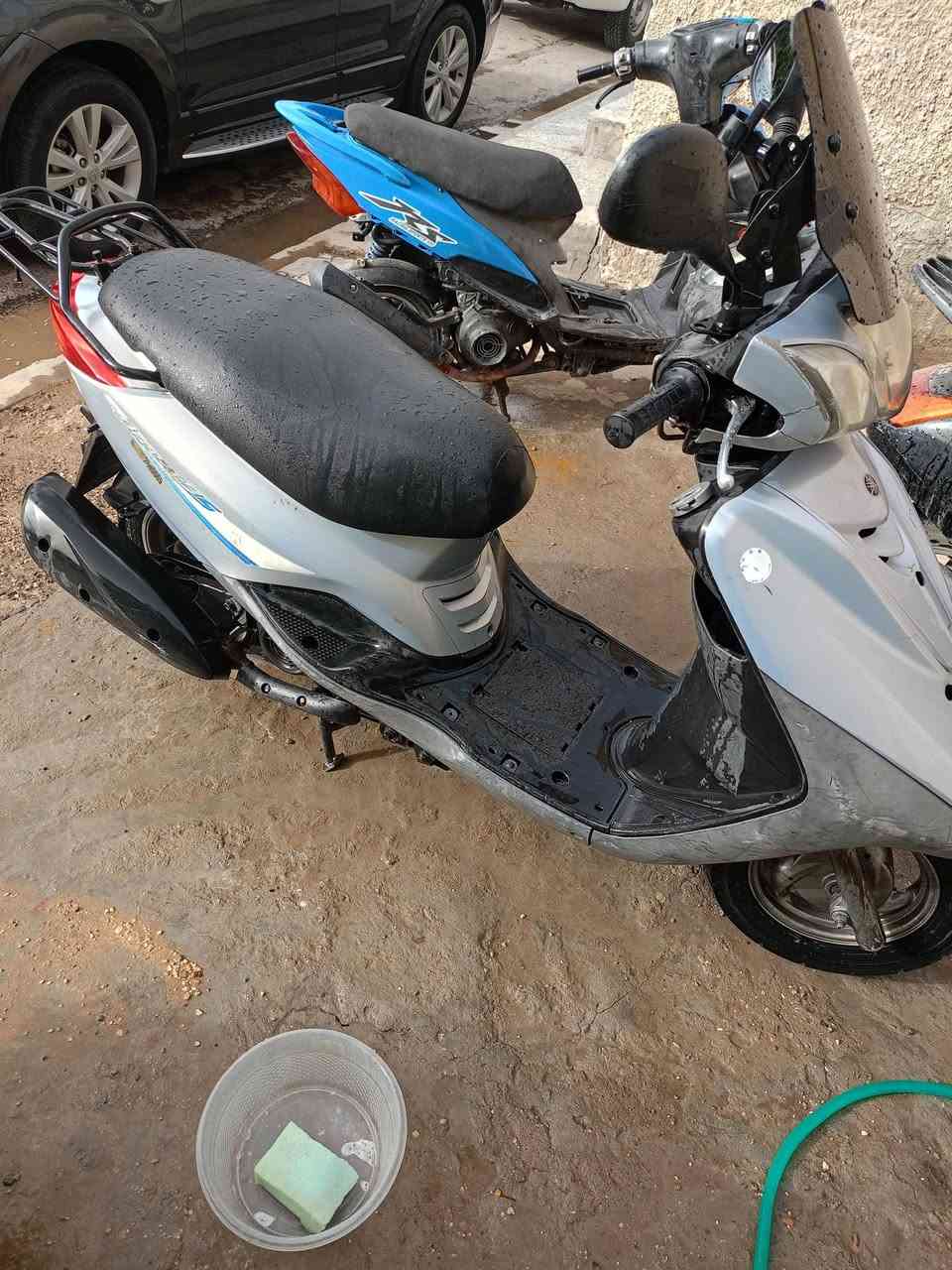 سلام عليكم دراجه بريز بغباء للبيع مكينه وكفرات مكفوله جيب فيتر وياك وتعال الدراجه كامله من كل الجوانب مابيها نقص برغي قفلها 900 الدراجه قليل مستعملها قبل 4 اشهر من منزلها من الرمبه بس لن محتاج اريد ابيعه
مكاني بغداد حي جميله ***********
